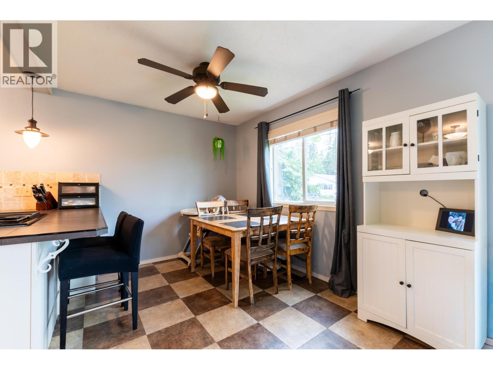 Photo 11 of 34 — 2750 OAK STREET · Prince George, BC