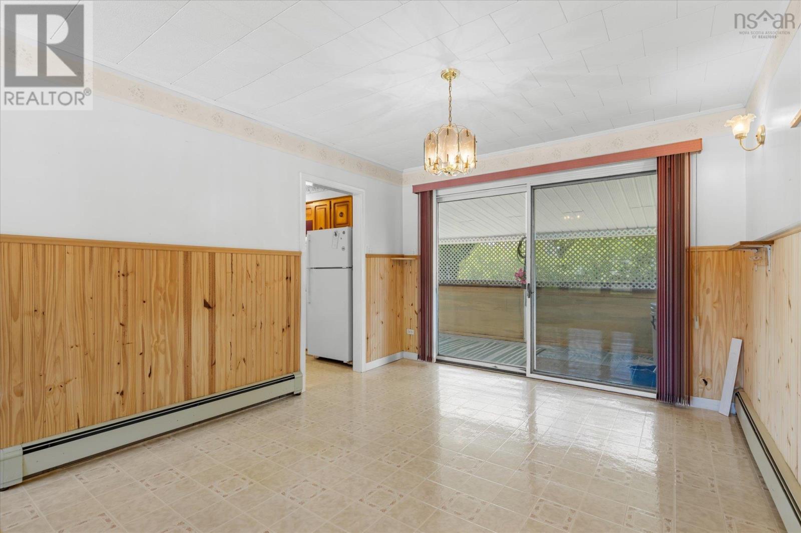 133 Hammond Street - 10