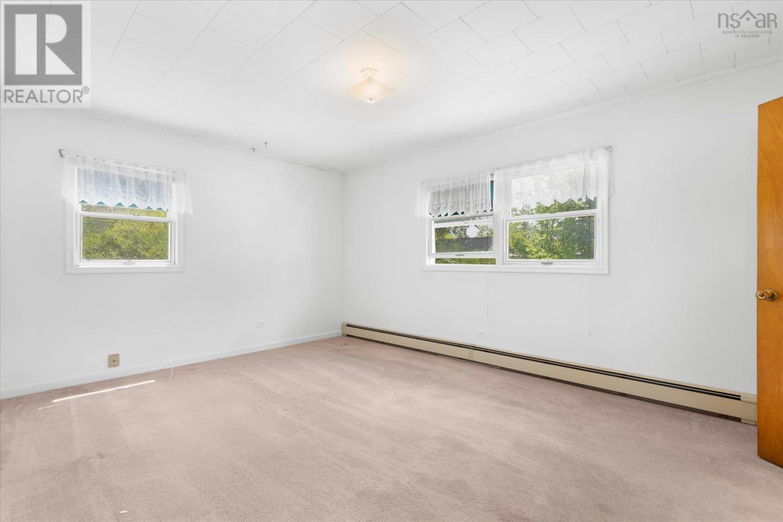 133 Hammond Street - 18