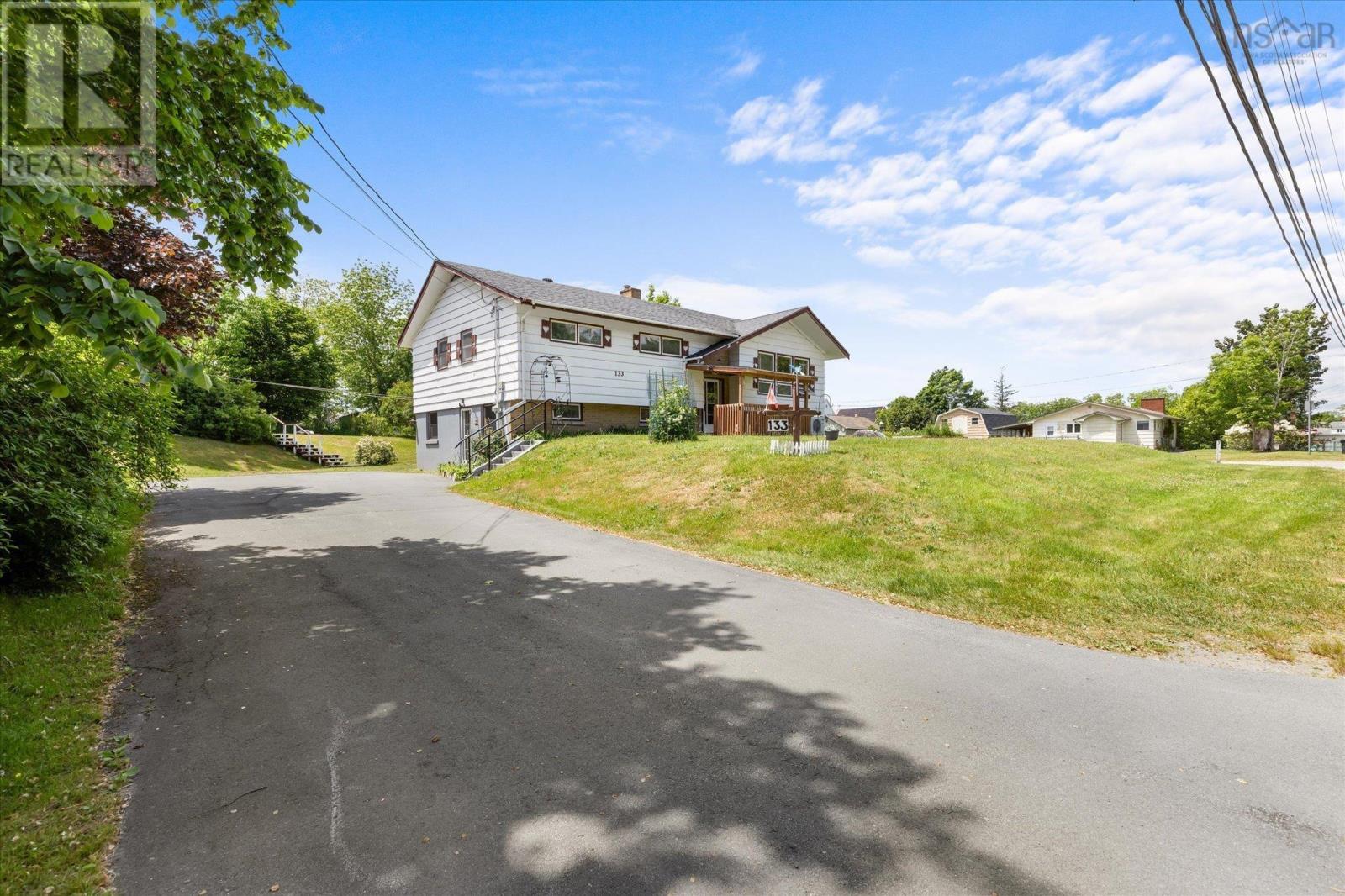 133 Hammond Street - 42