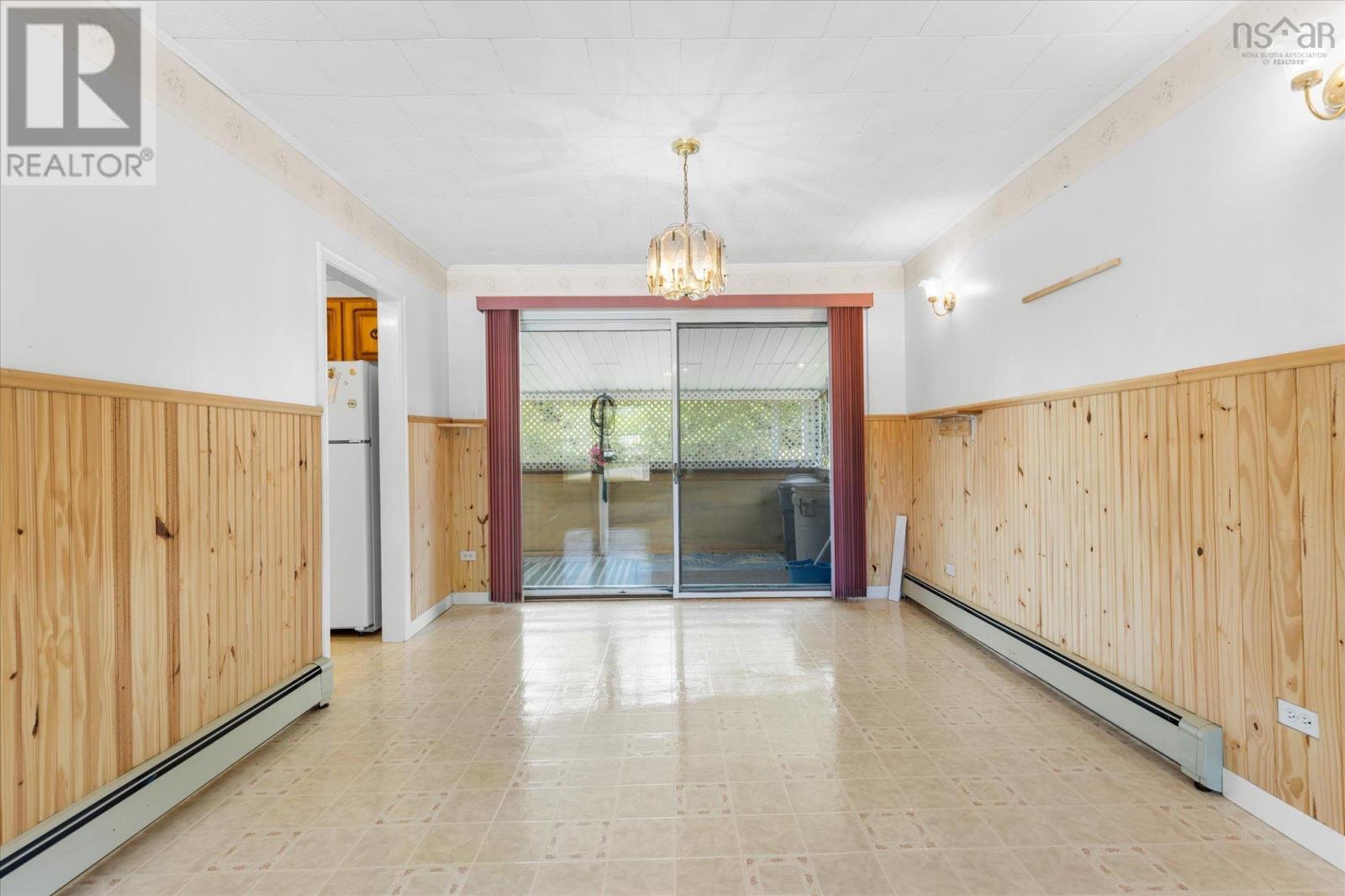133 Hammond Street - 9