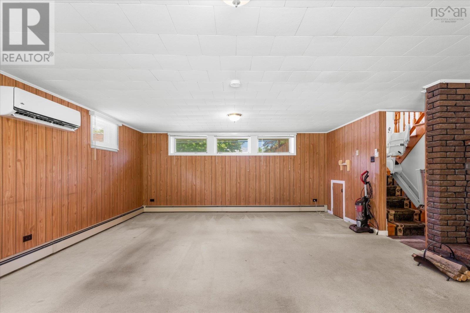 133 Hammond Street - 26