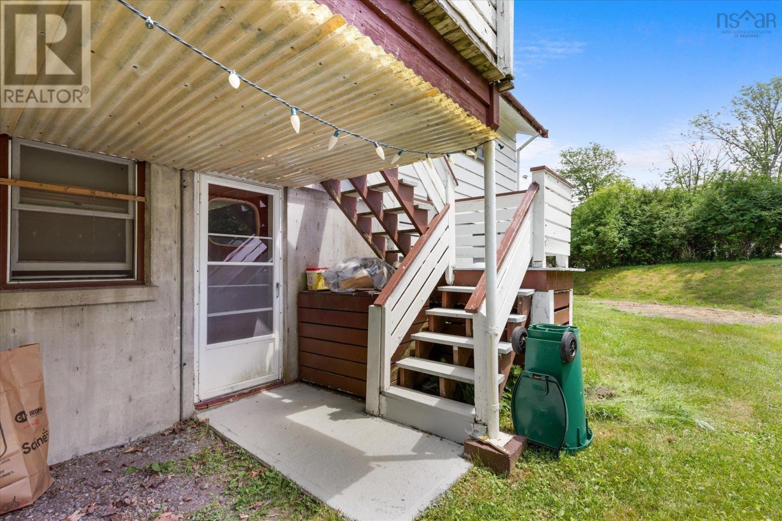 133 Hammond Street - 41