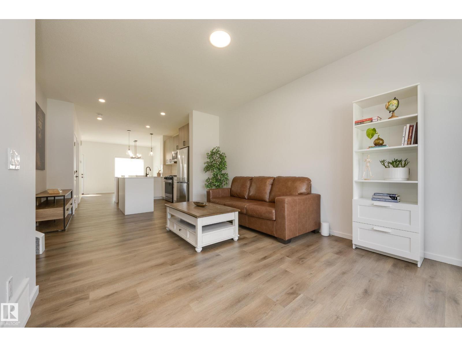 2804 193 ST NW - 3