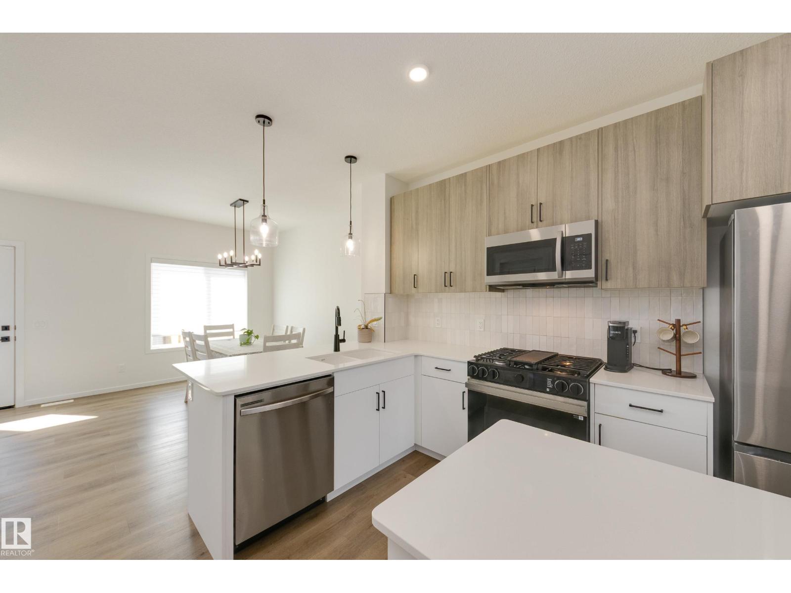 2804 193 ST NW — photo 8