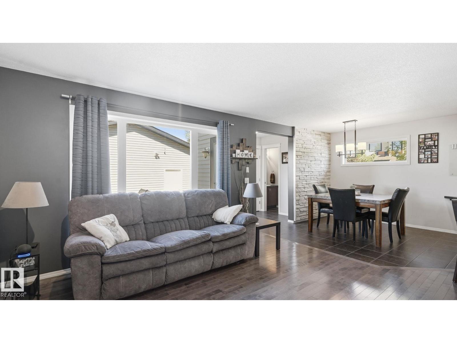 61 Spruce Village DR E - 14