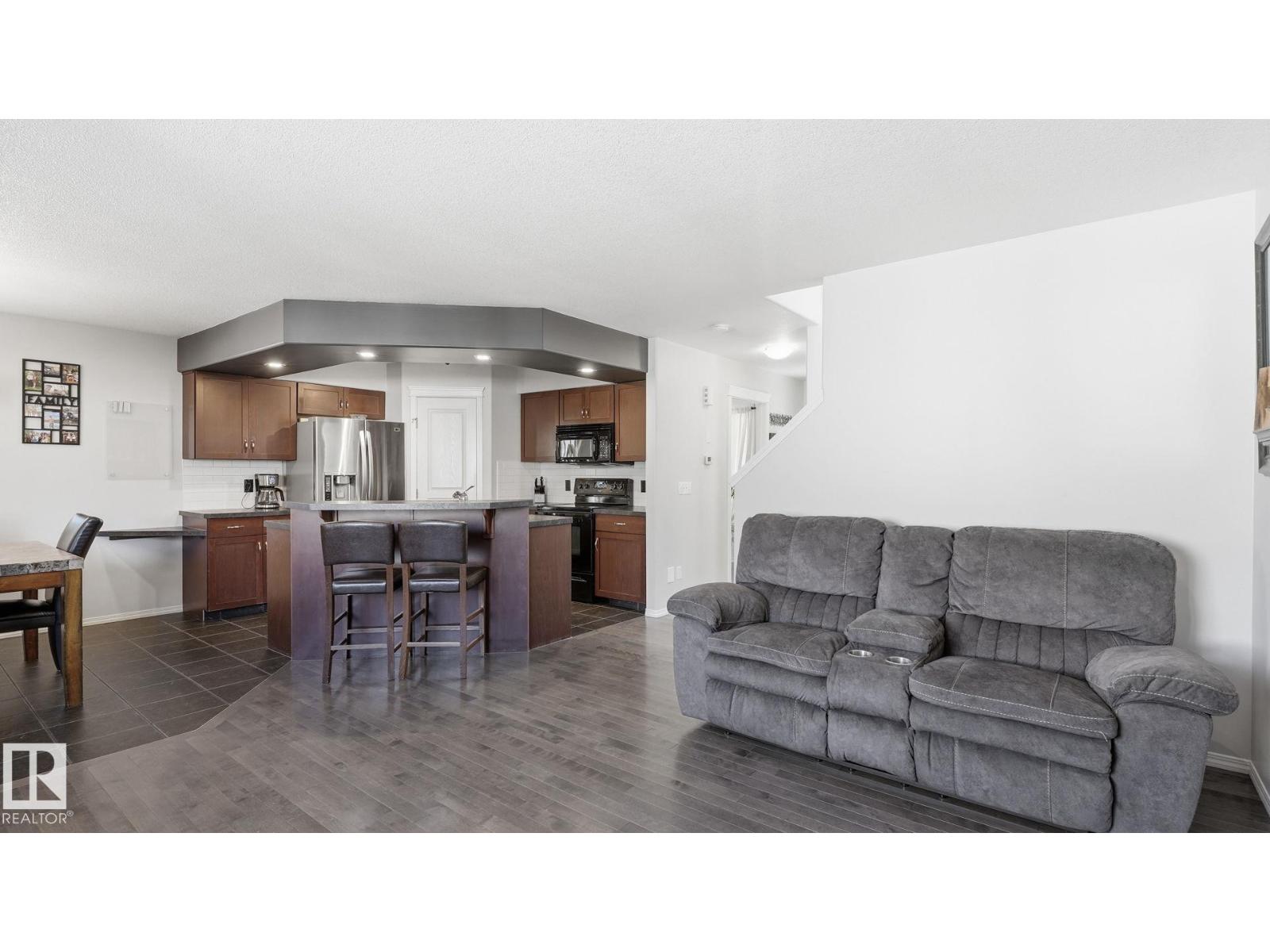 61 Spruce Village DR E - 15