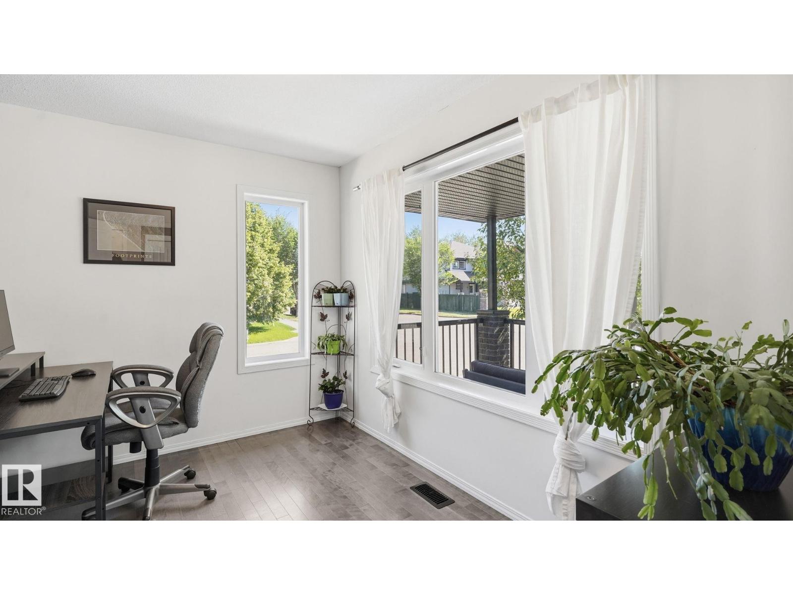 61 Spruce Village DR E - 16