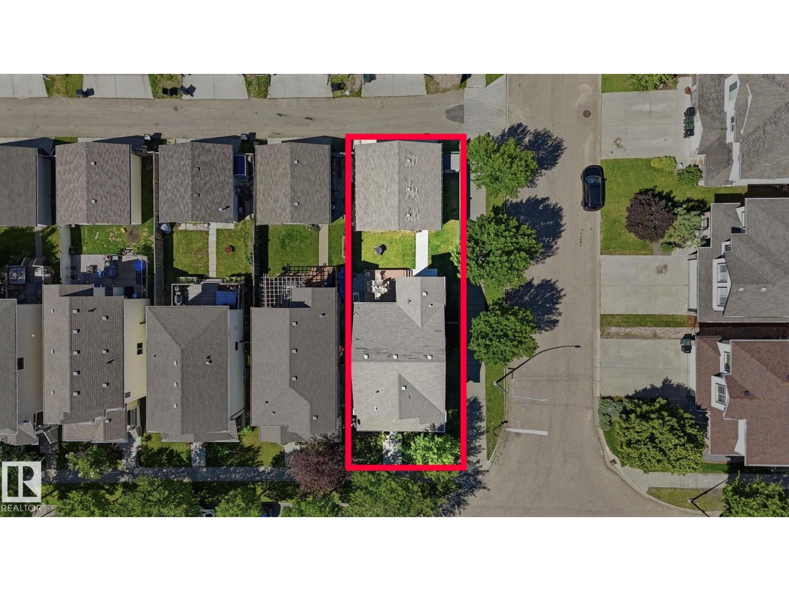 61 Spruce Village DR E - 44