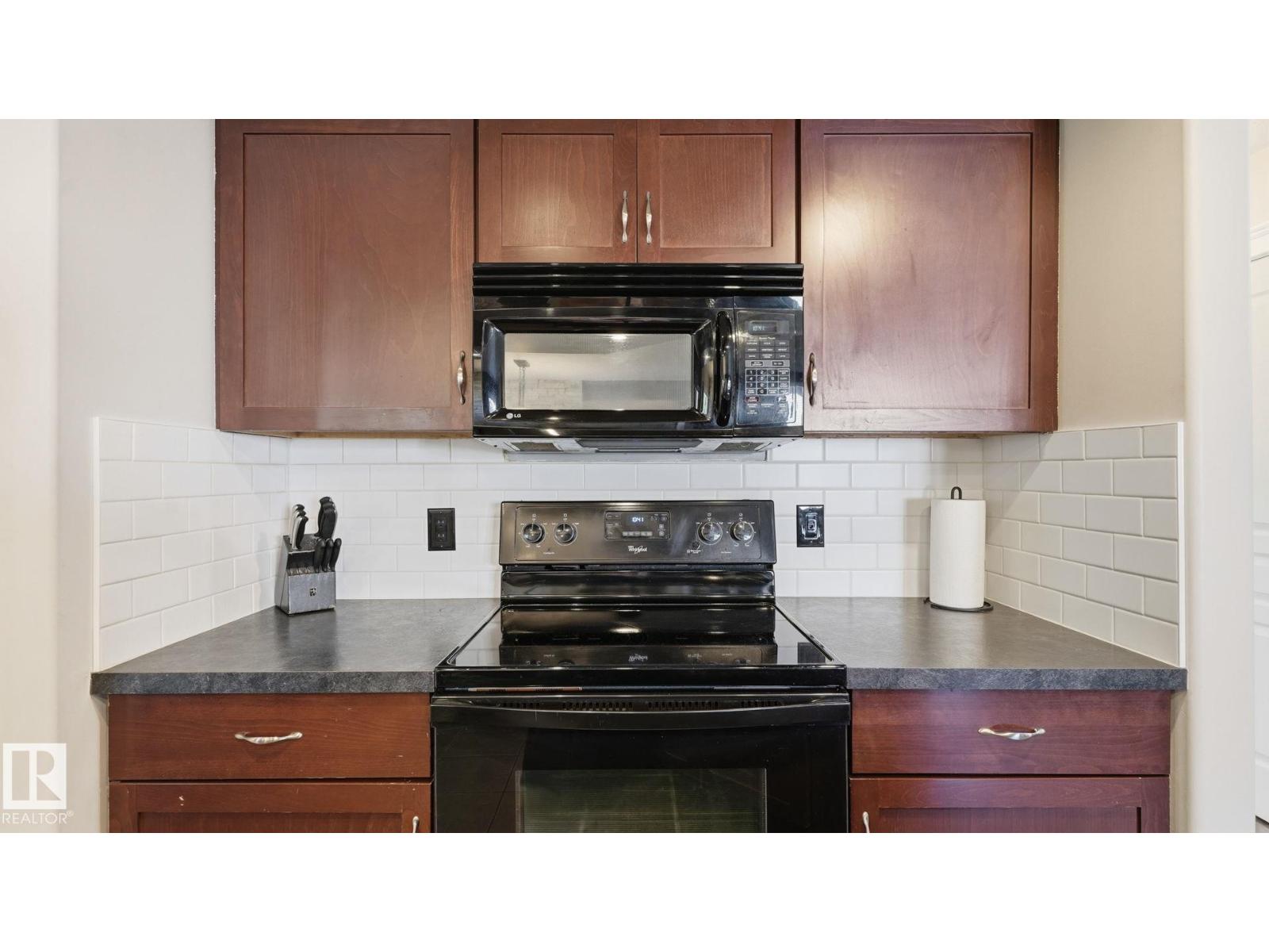 61 Spruce Village DR E - 5