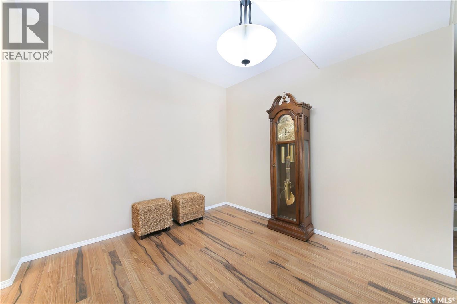 #218 928 Heritage VIEW - 12