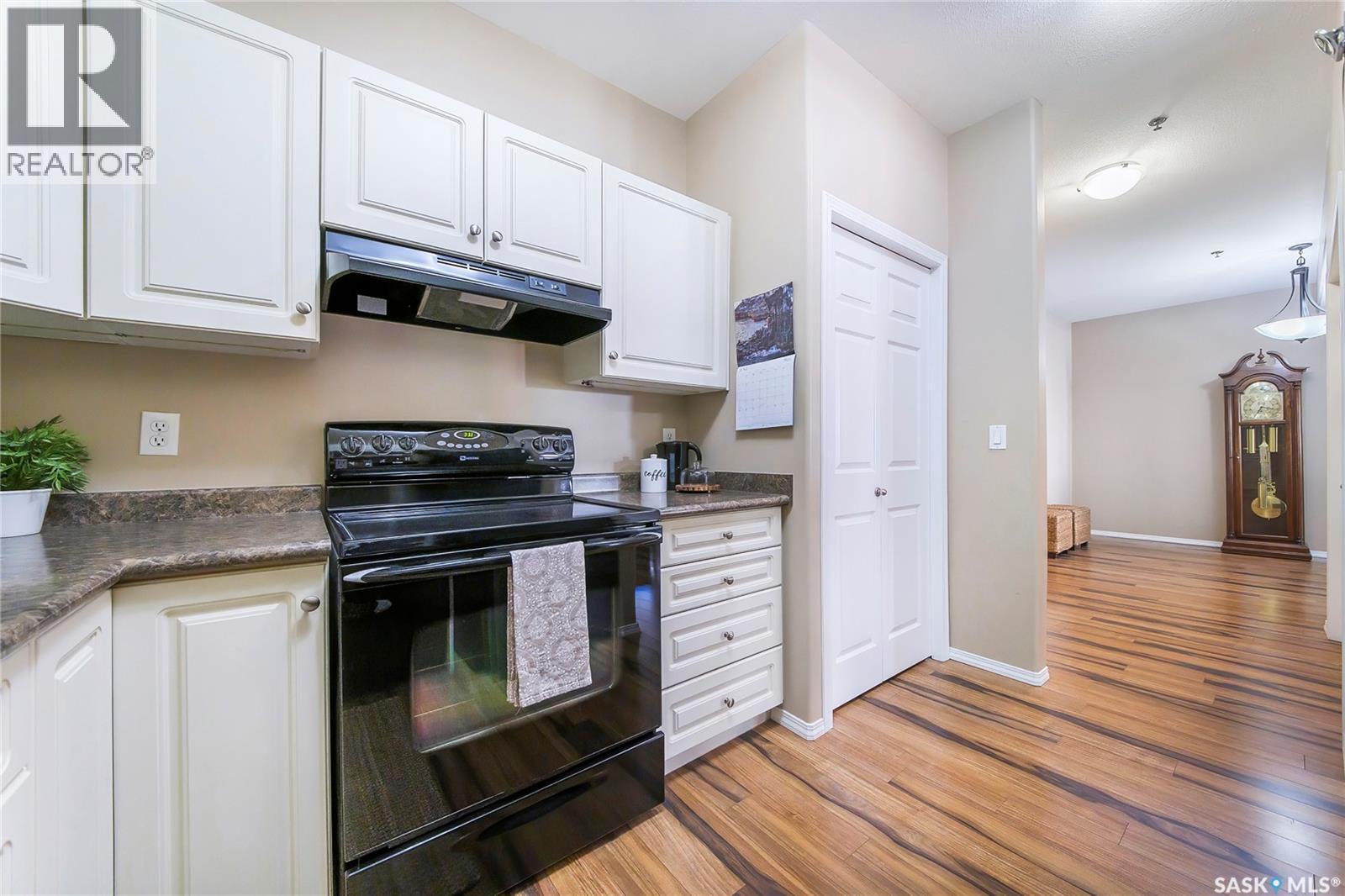 #218 928 Heritage VIEW - 22