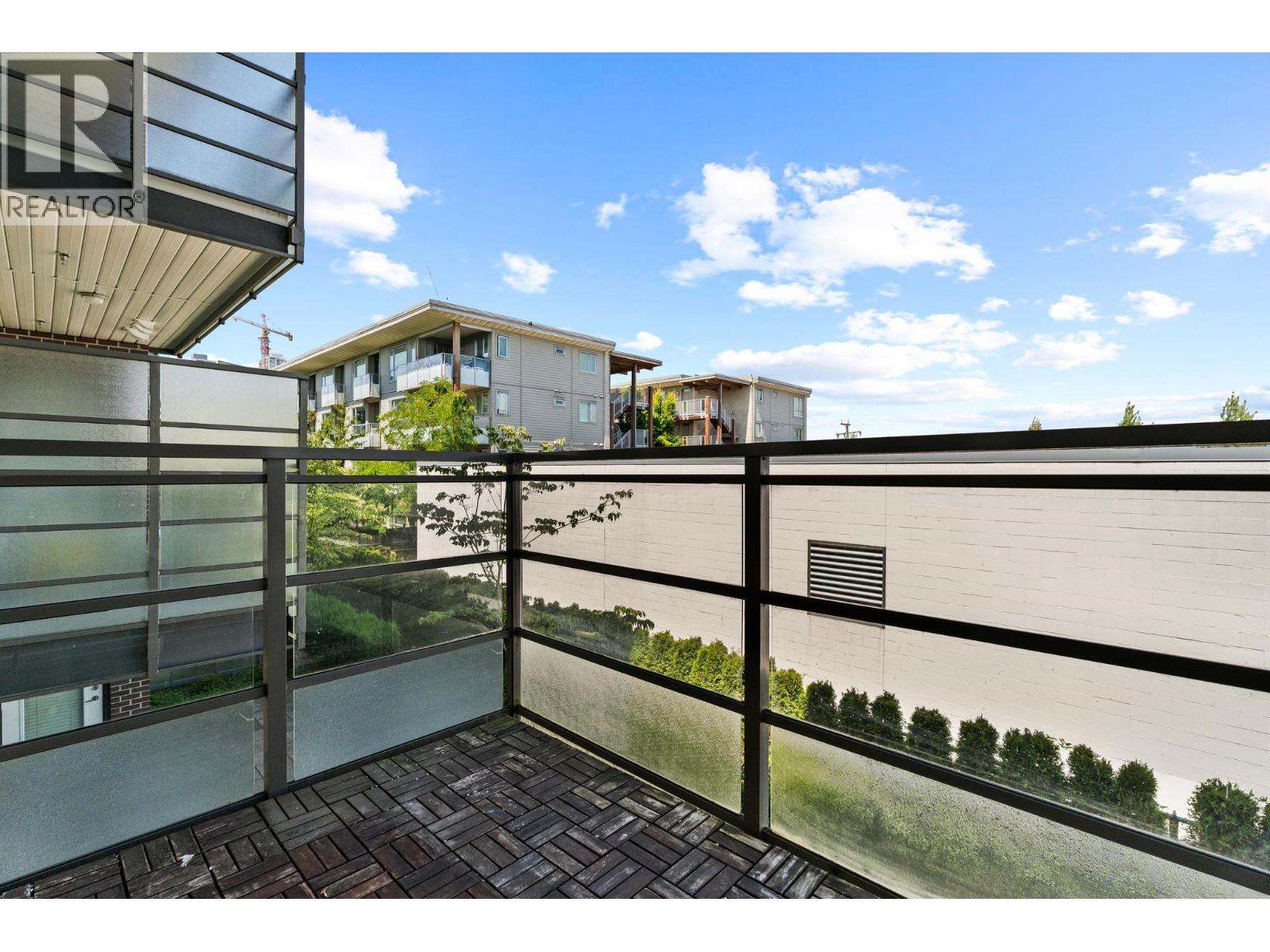 216 5355 LANE STREET, Burnaby
