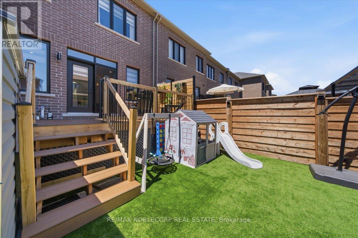 18 GHENT DRIVE - 34