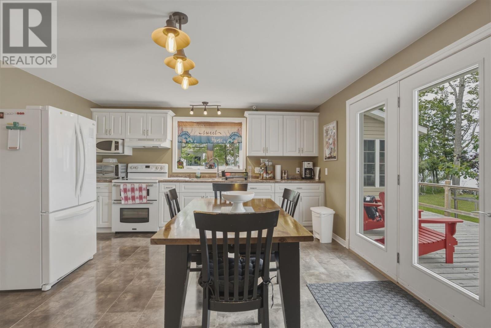 2761 Hawdon DR - 11
