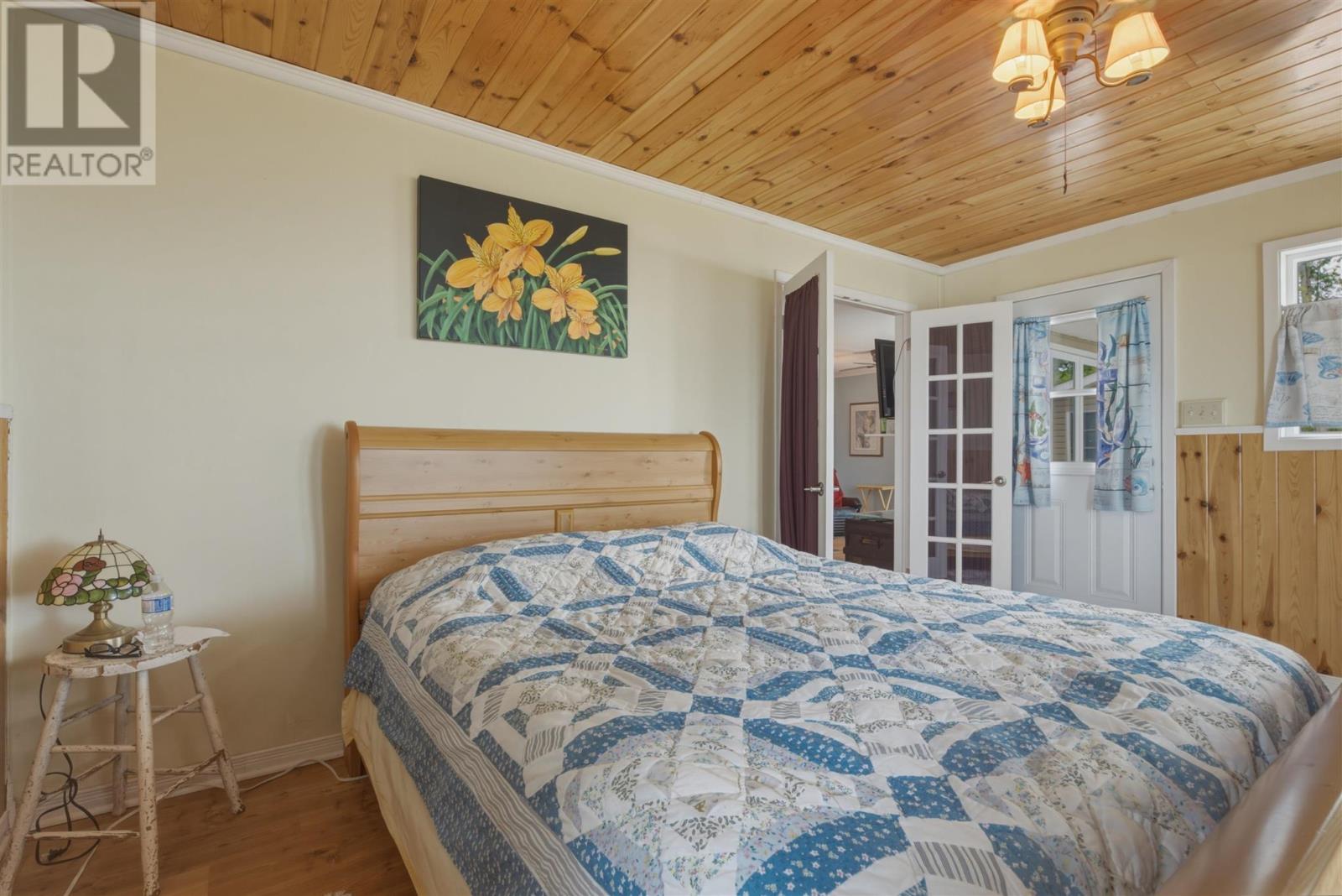 2761 Hawdon DR - 24
