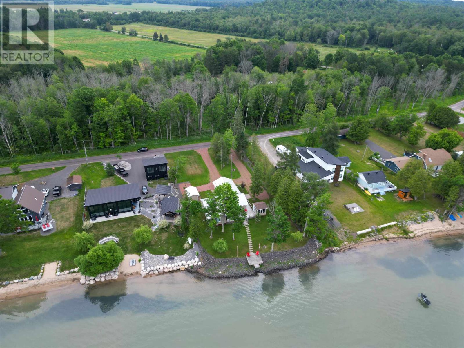 2761 Hawdon DR - 35