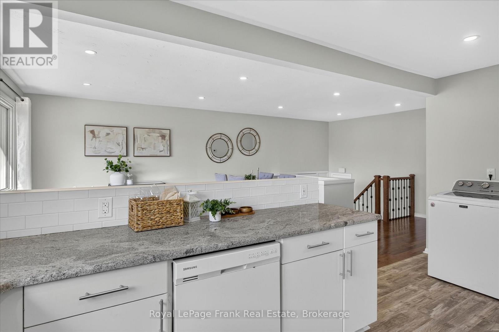314 SHERIN AVENUE - 17
