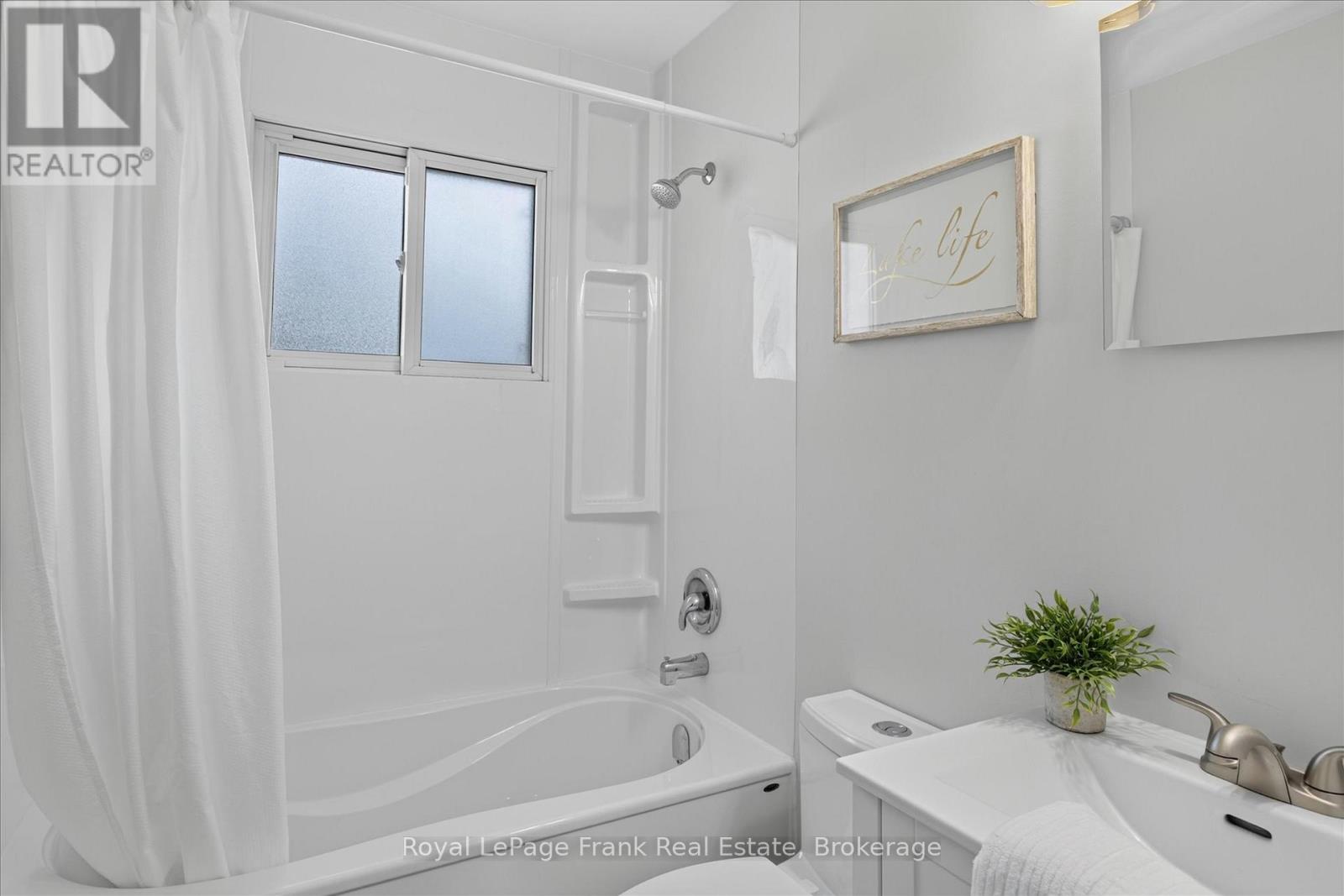 314 SHERIN AVENUE - 22