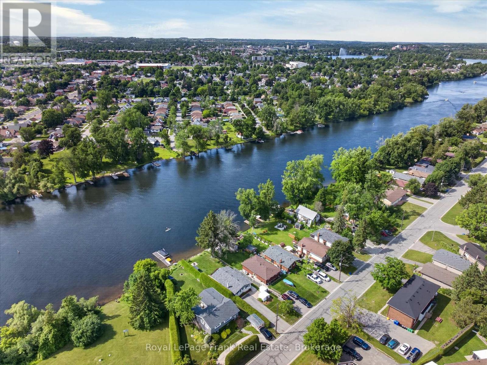 314 SHERIN AVENUE - 38