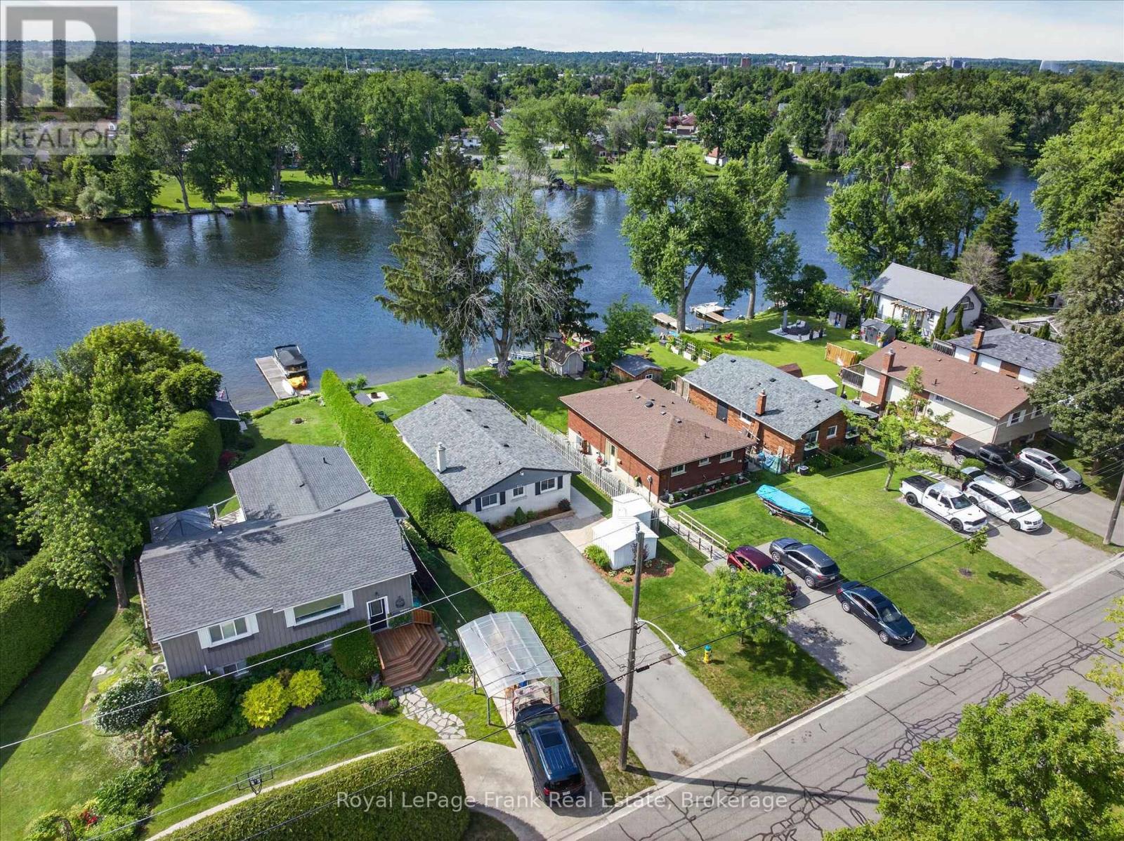 314 SHERIN AVENUE - 39