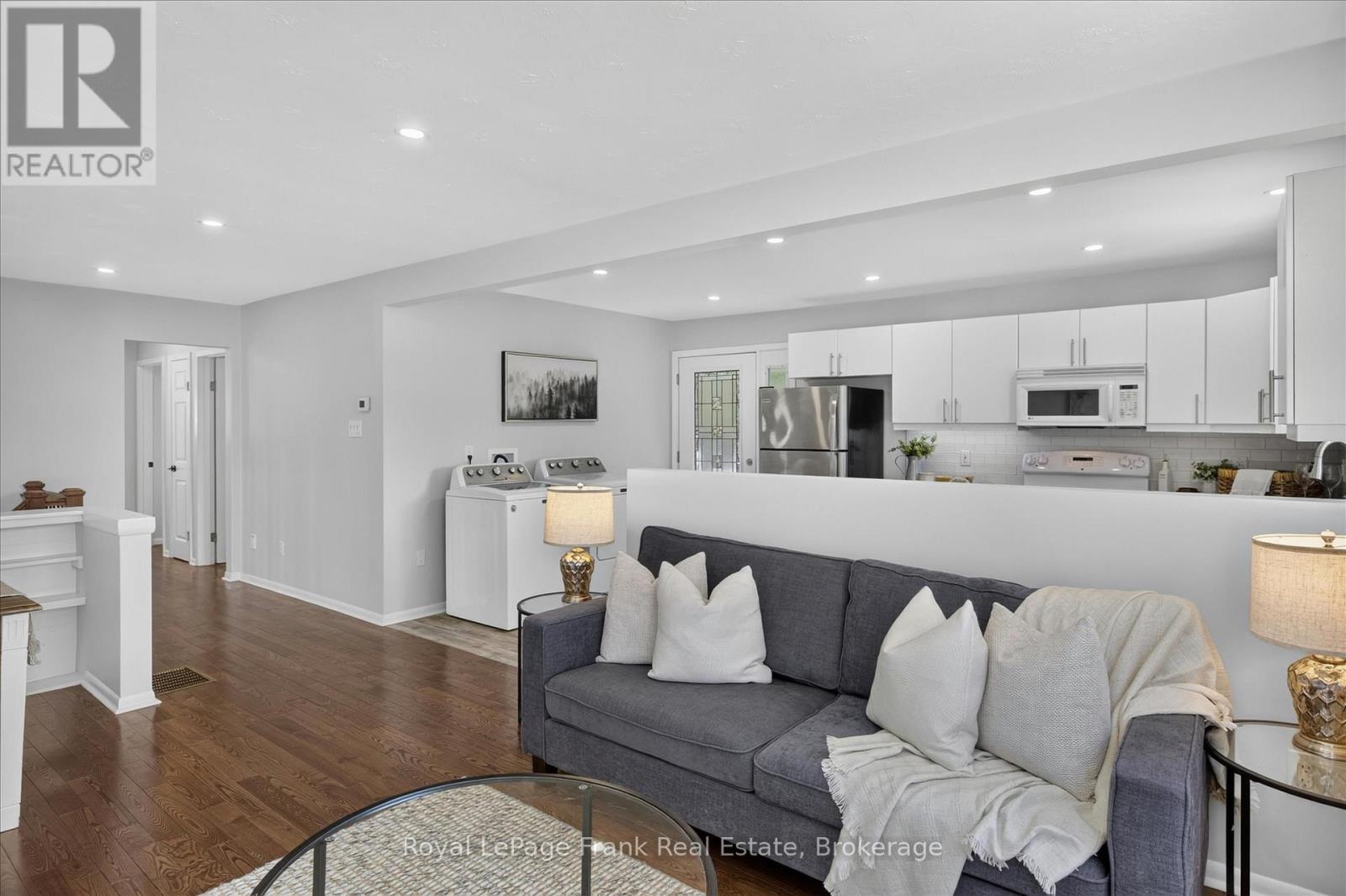 314 SHERIN AVENUE - 13