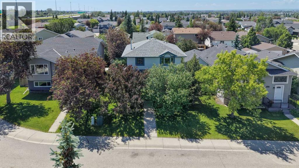 14 Easterbrook Place SE - 1