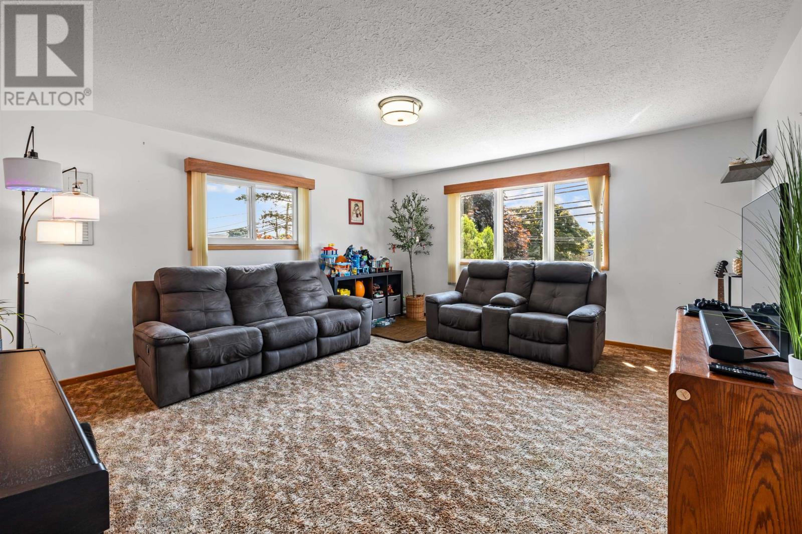 21 KIRKWOOD Drive - 10
