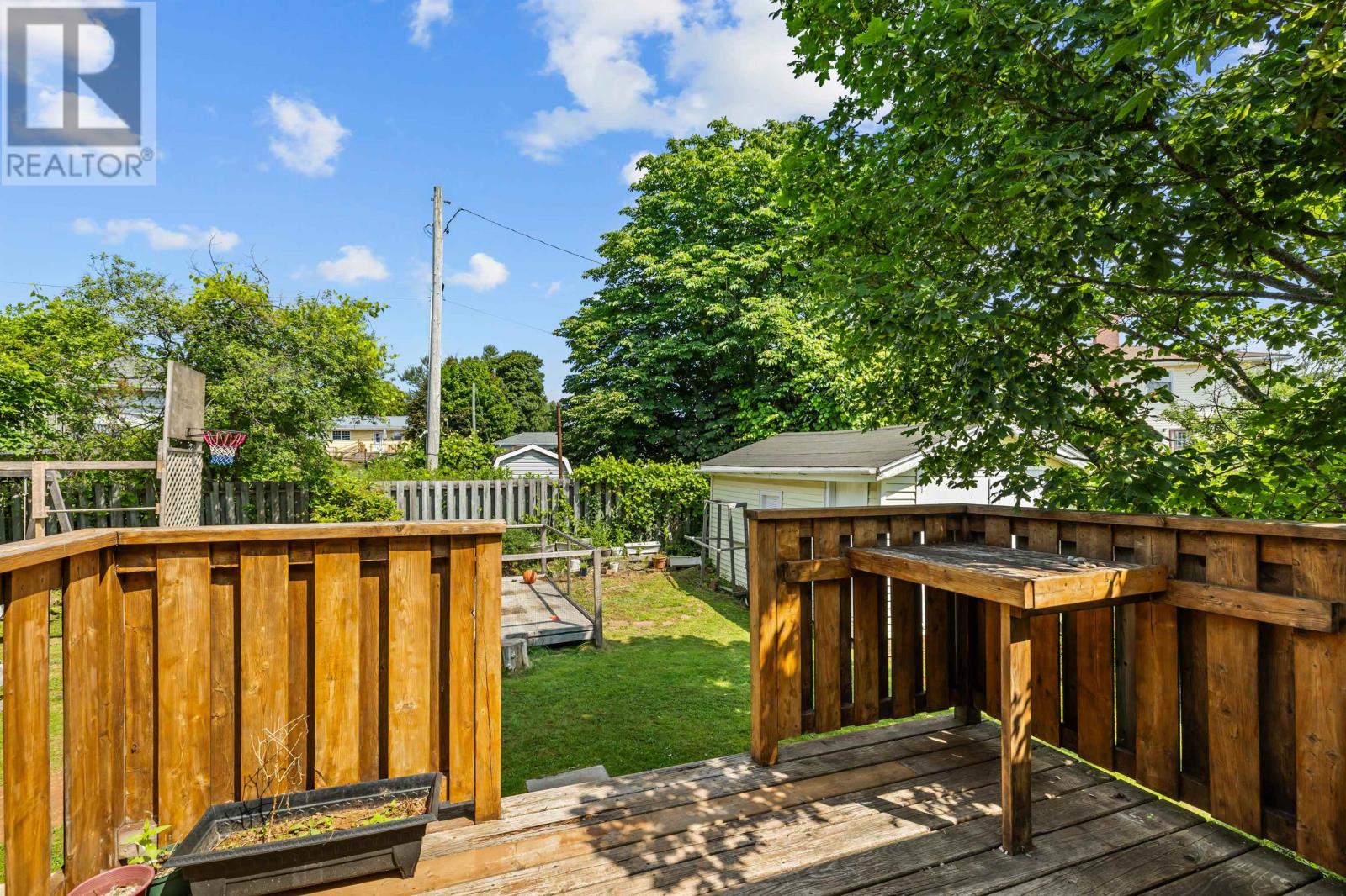 21 KIRKWOOD Drive - 21