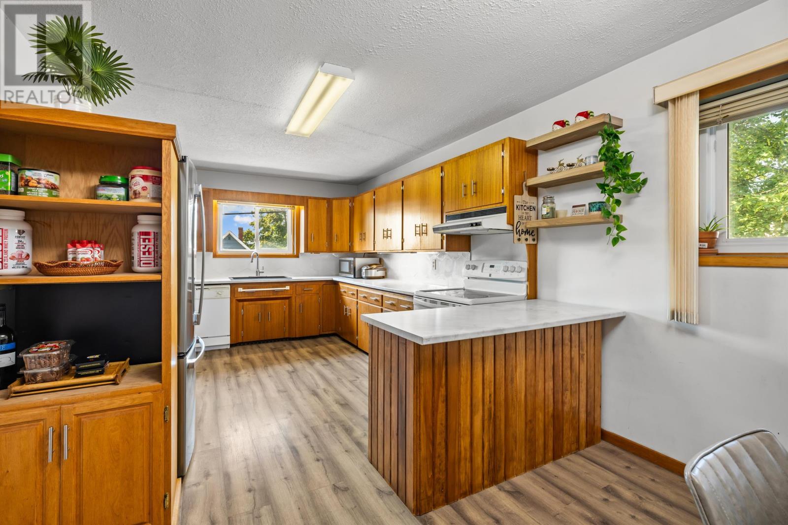 21 KIRKWOOD Drive - 6