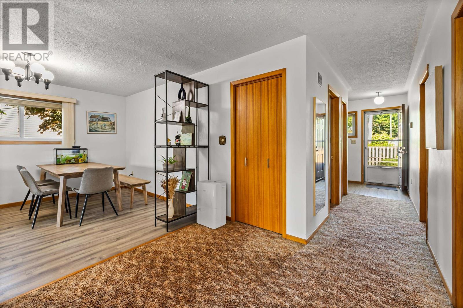21 KIRKWOOD Drive - 9