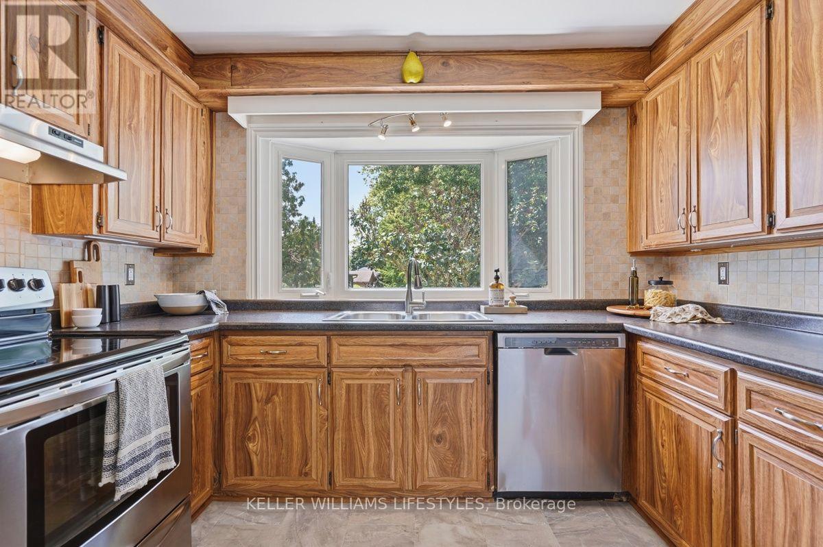 619 EDEN AVENUE - Image 28