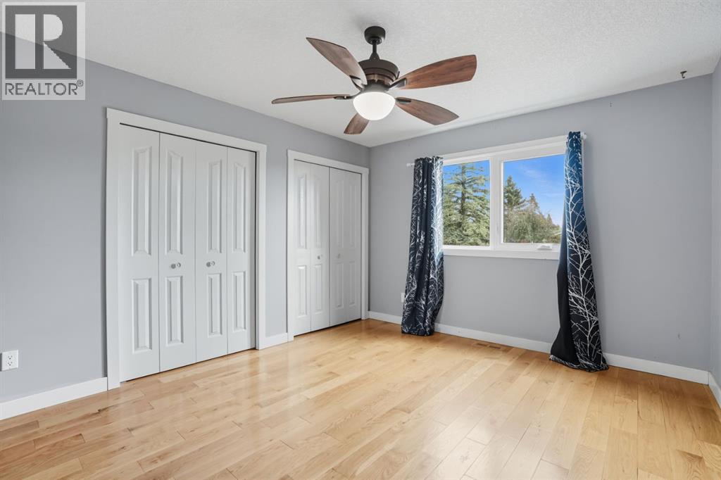 108 Falchurch Crescent NE - 20