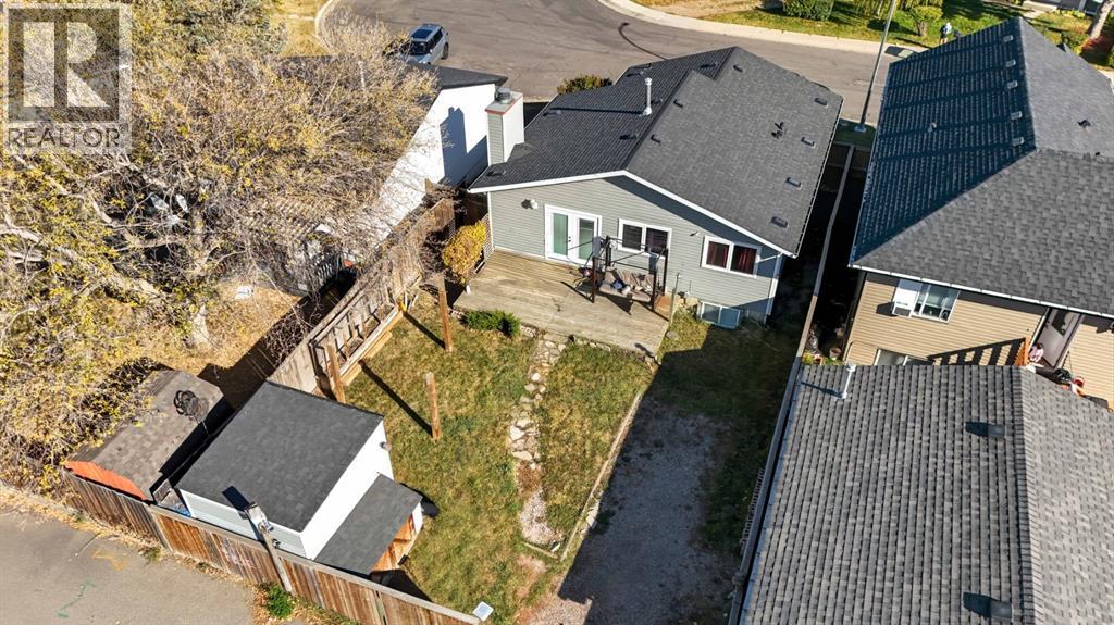 108 Falchurch Crescent NE - 4