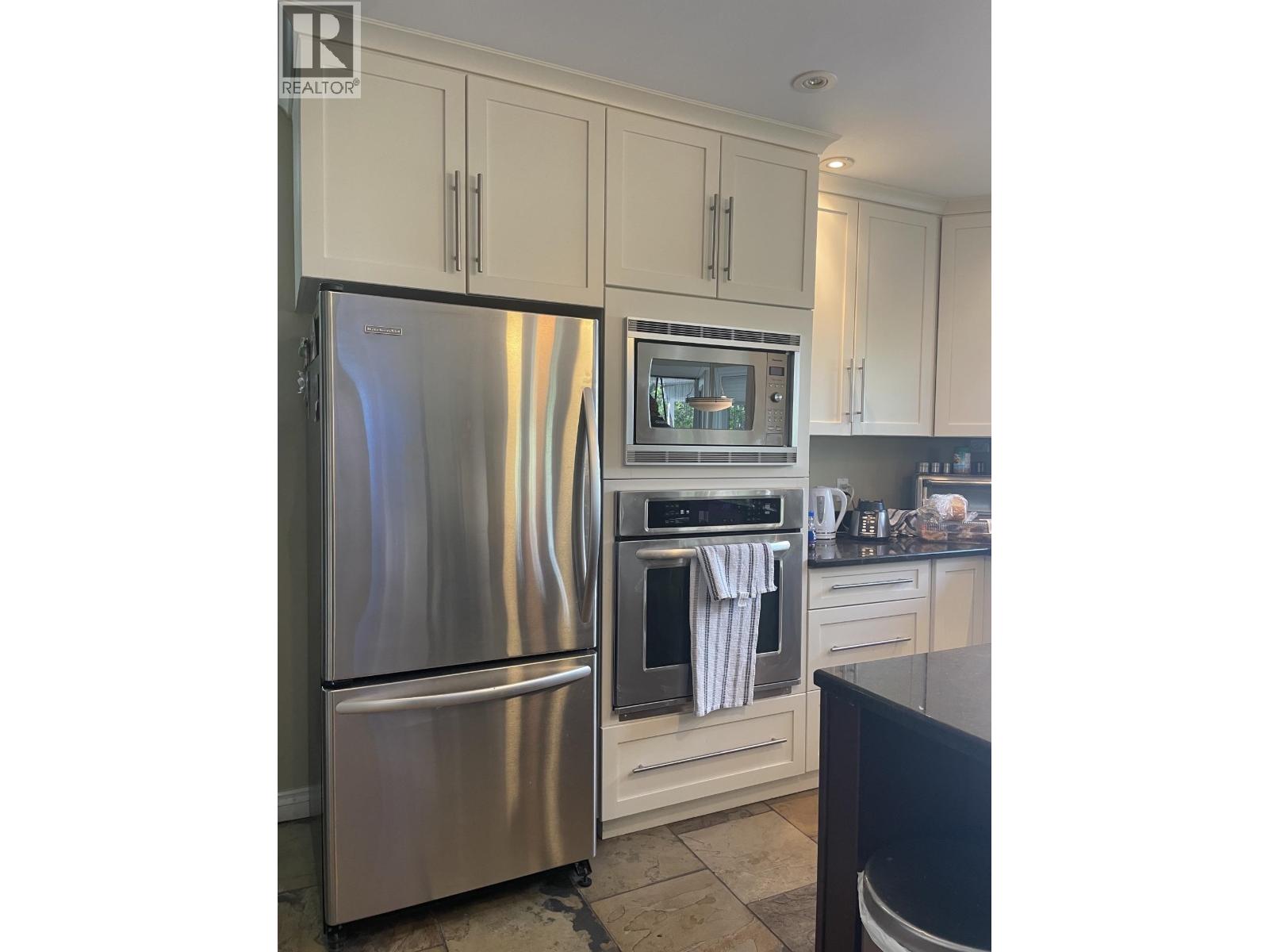 5524 MINNAKER CRESCENT, Fort Nelson