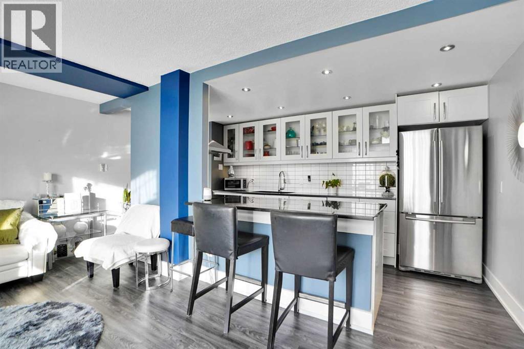 #204 1111 15 Avenue SW - 11