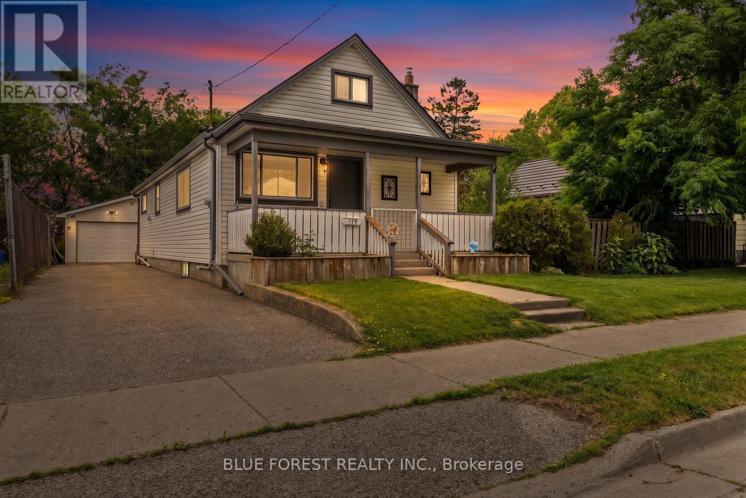 129 GILES STREET - 1