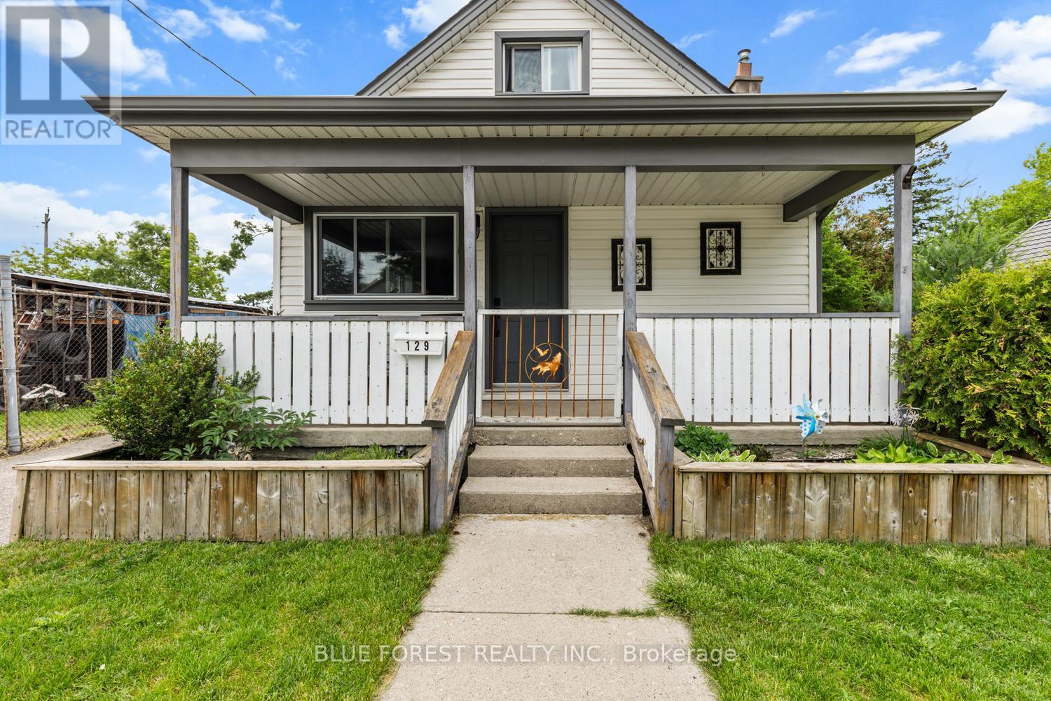 129 GILES STREET - 2
