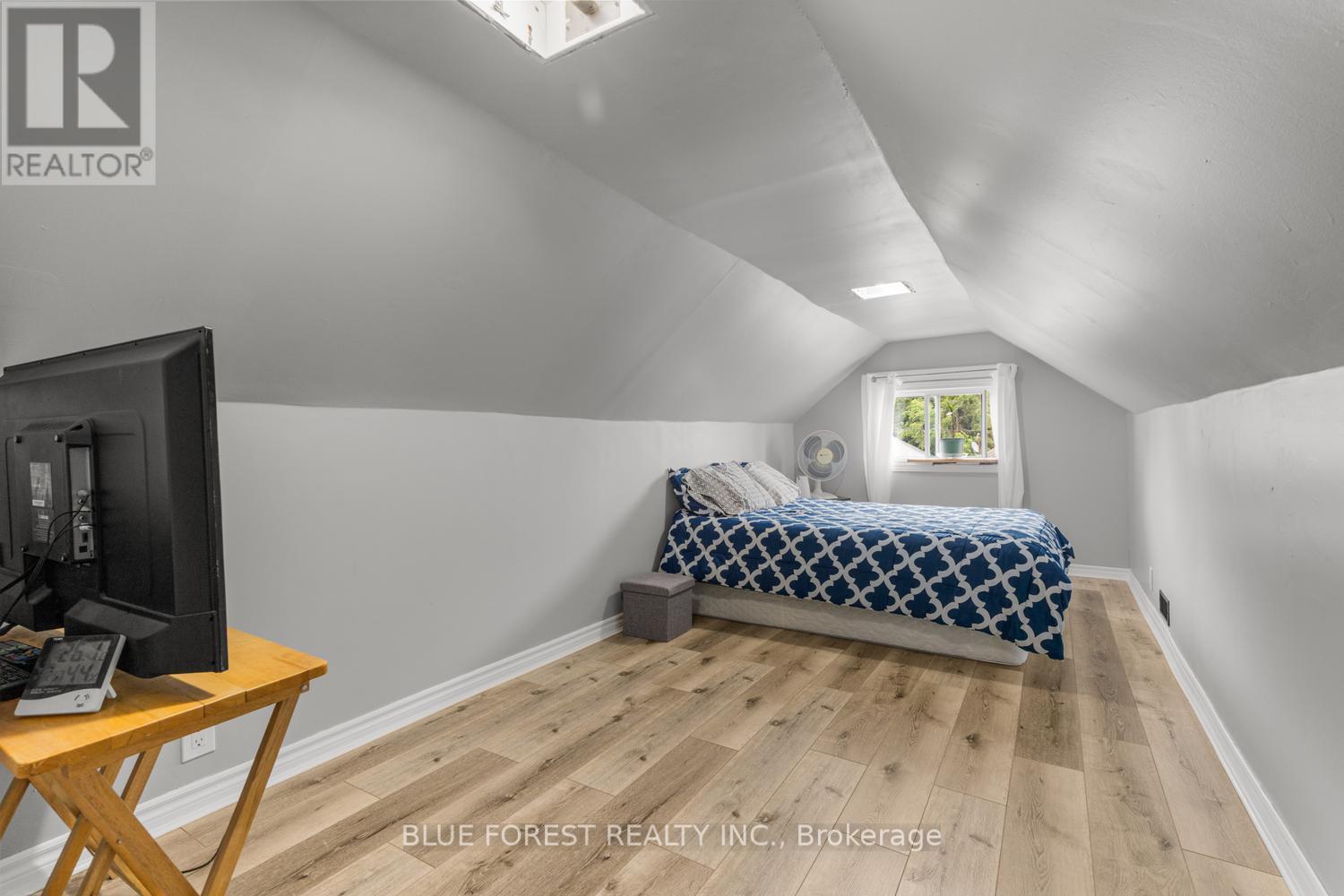 129 GILES STREET - 24