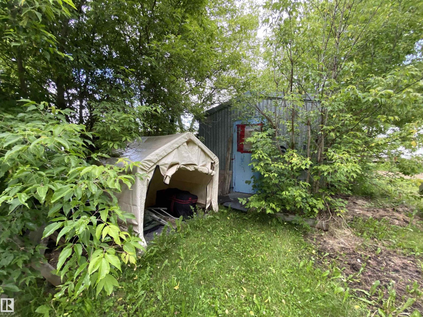 4901 51 ST - 23