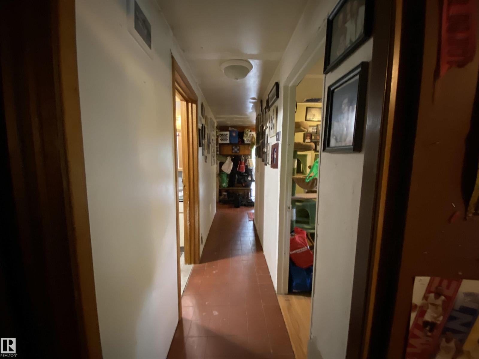 4901 51 ST - 13