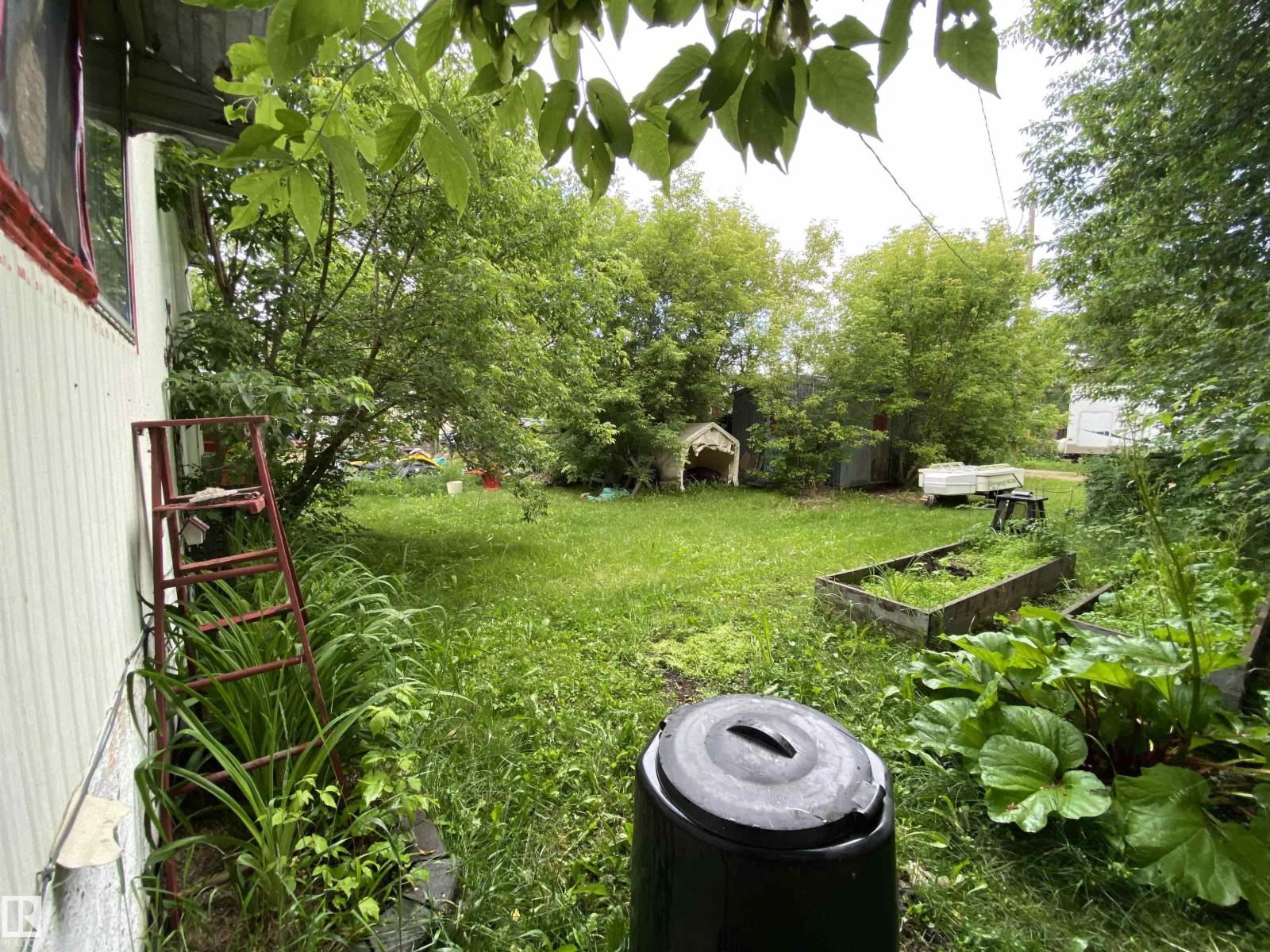 4901 51 ST - 22