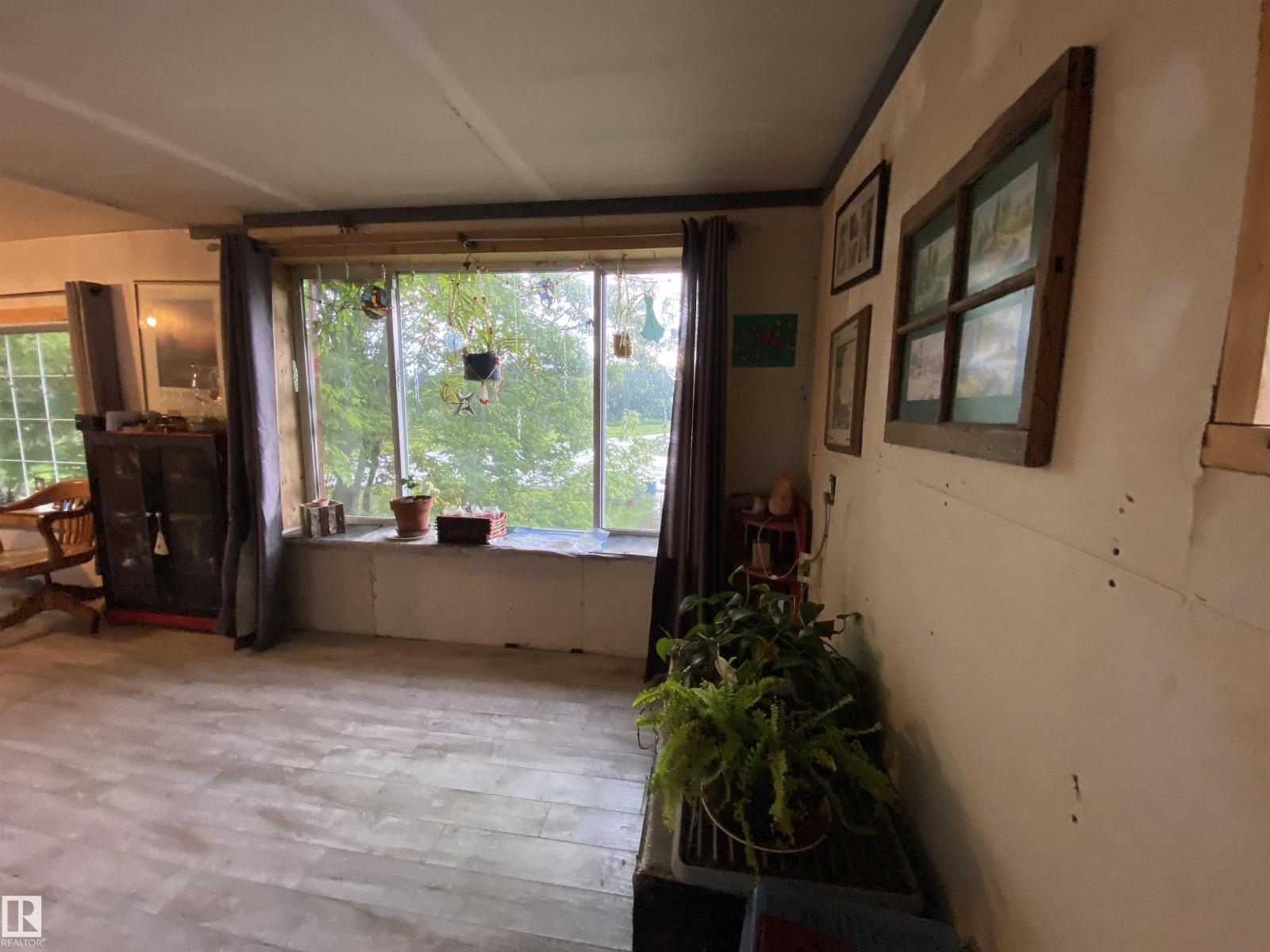 4901 51 ST - photo 3