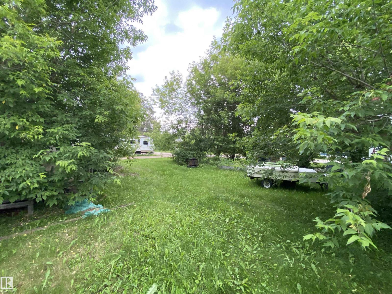 4901 51 ST - 29