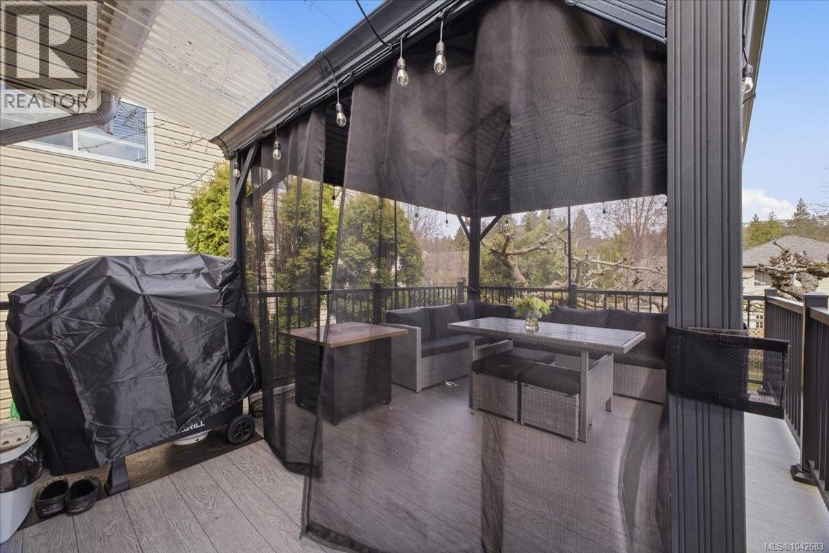 2079 Bay St - 22