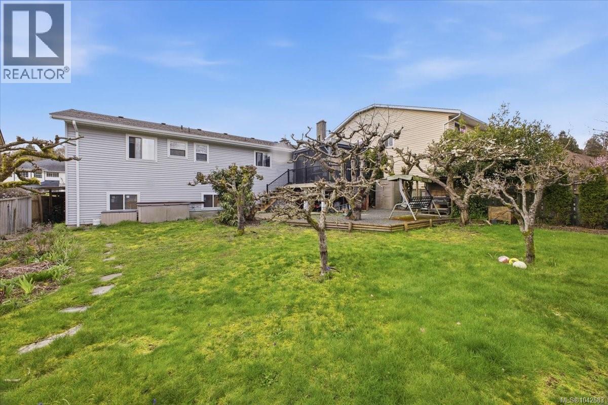 2079 Bay St - 52