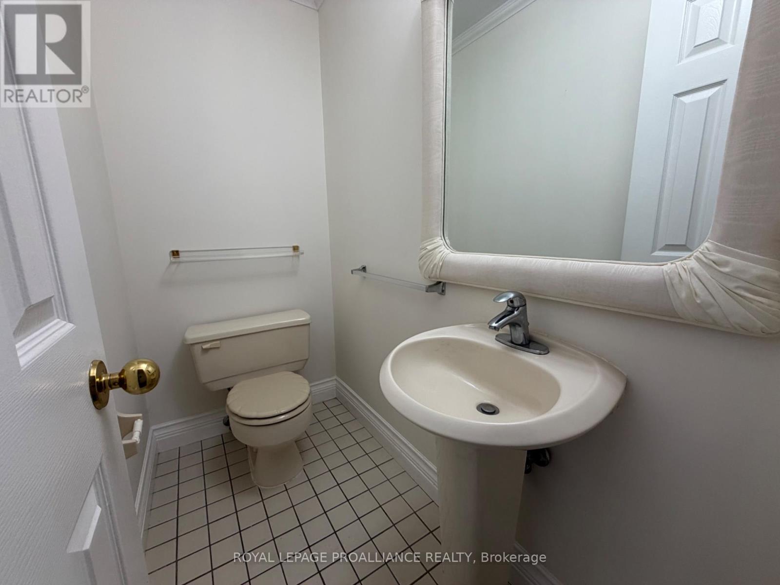 39 COUNTRY CLUB PLACE - 26