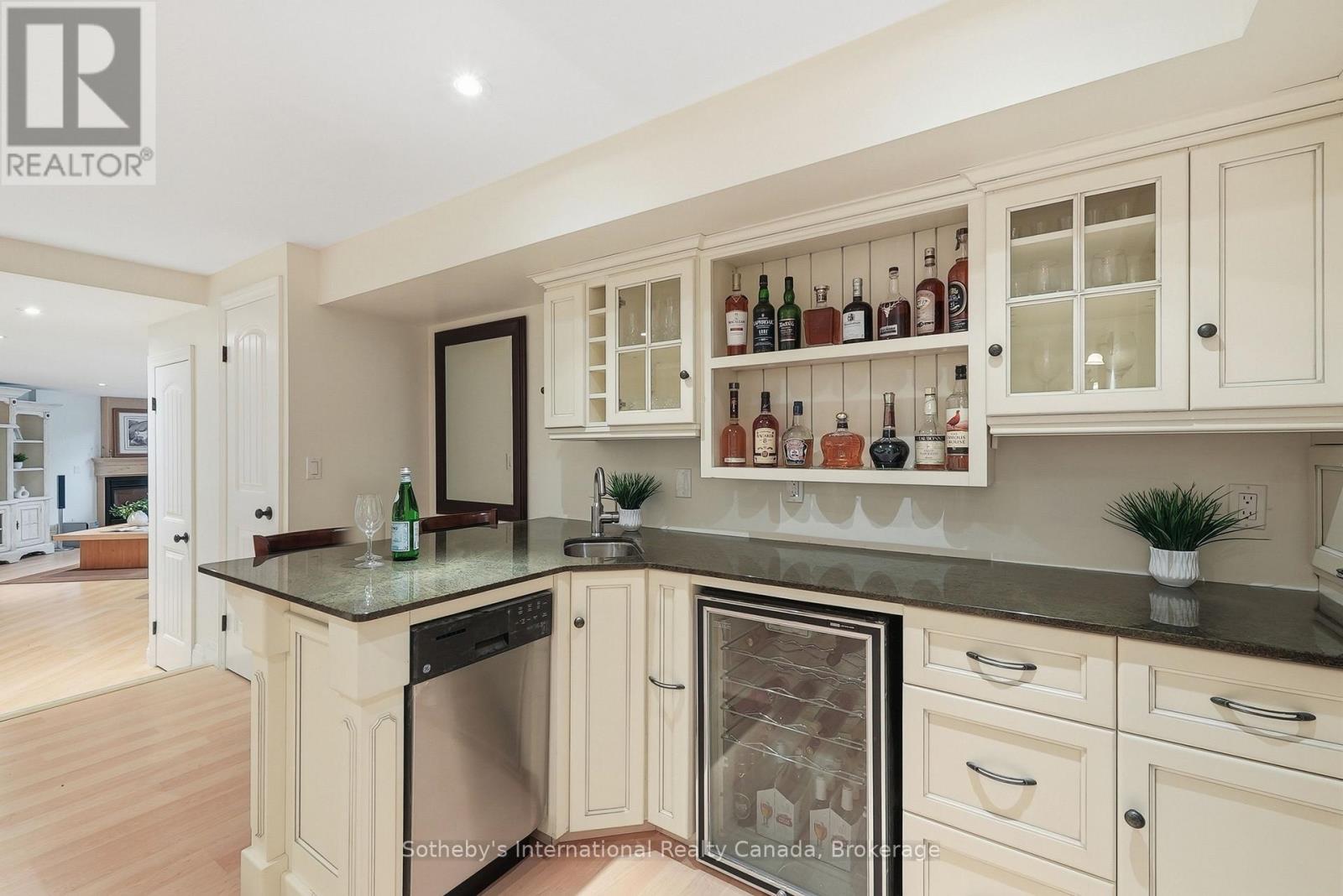 265 WEST RIVER ROAD - 24