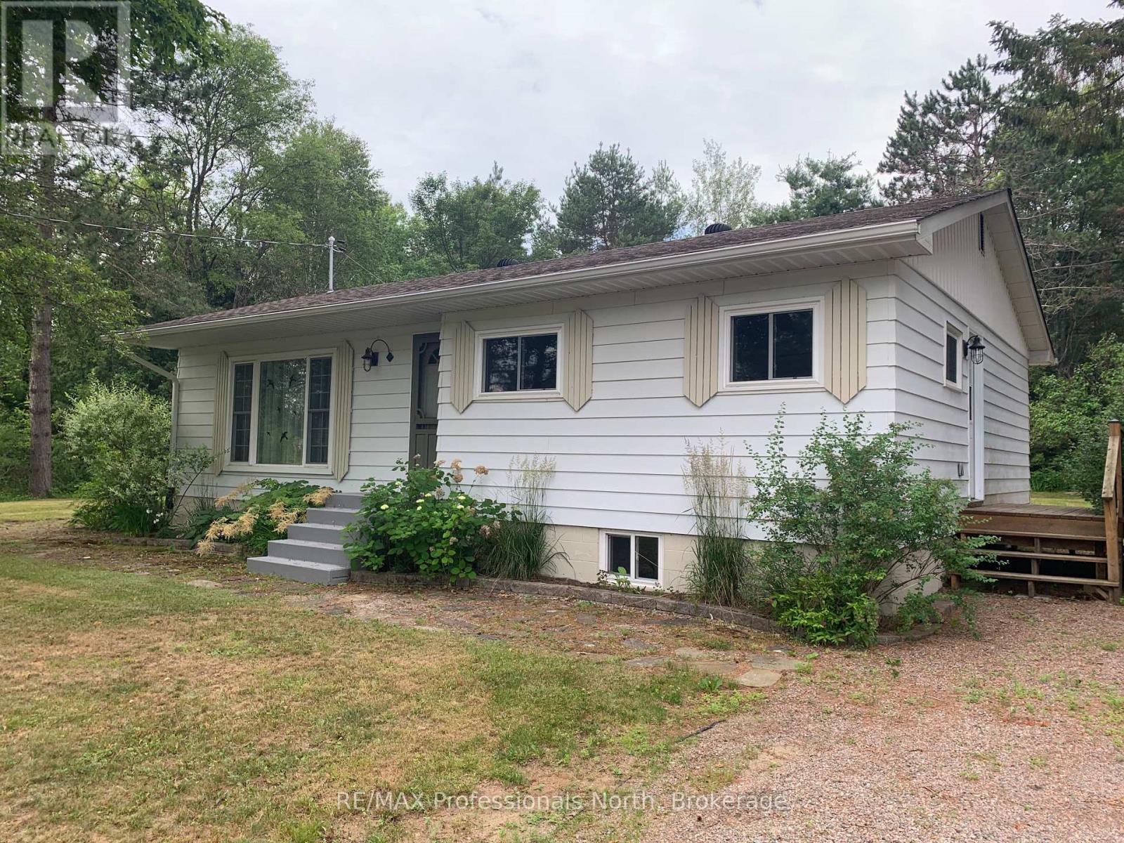 2195 LOOP ROAD - 1