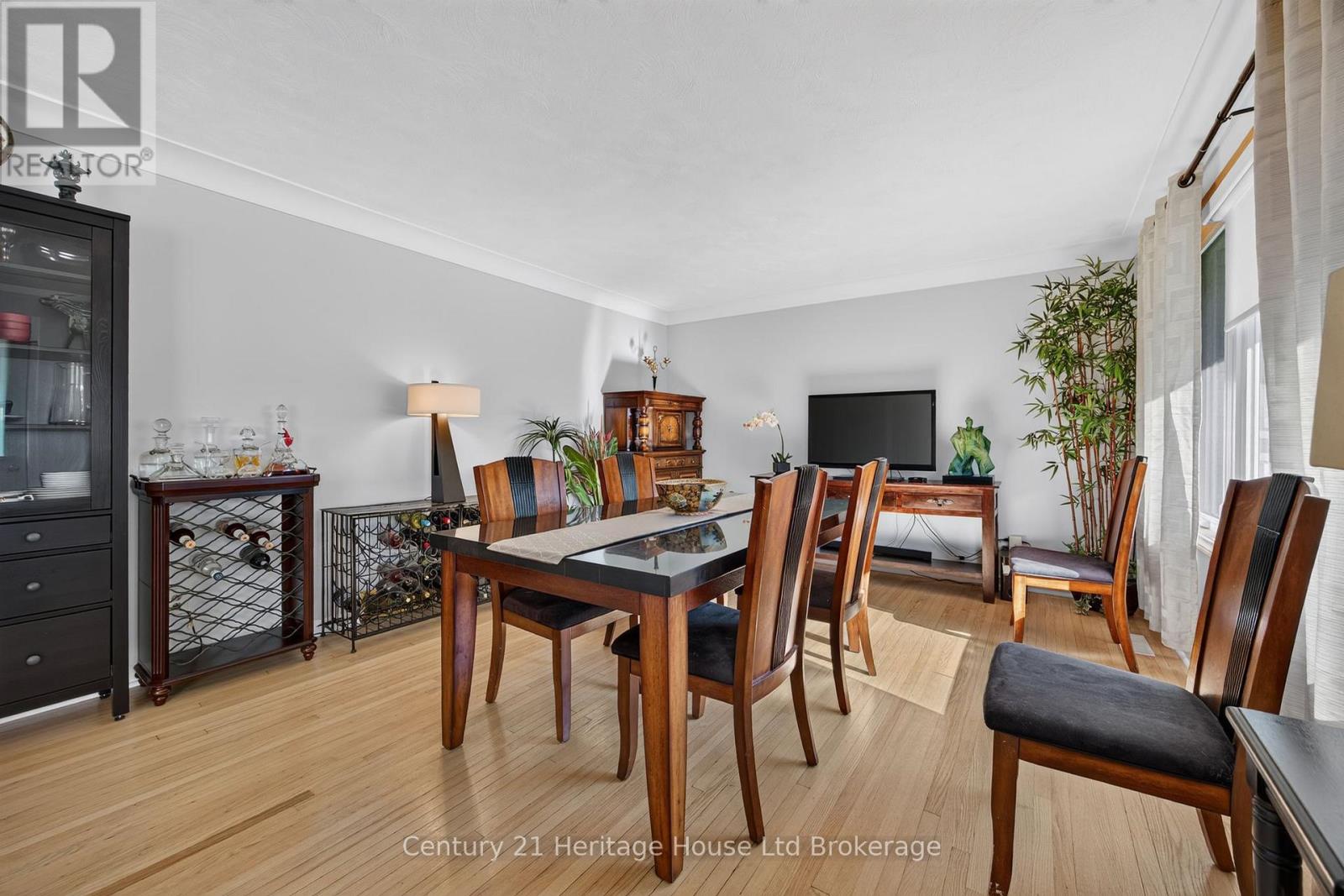256 MARKWELL STREET - 5